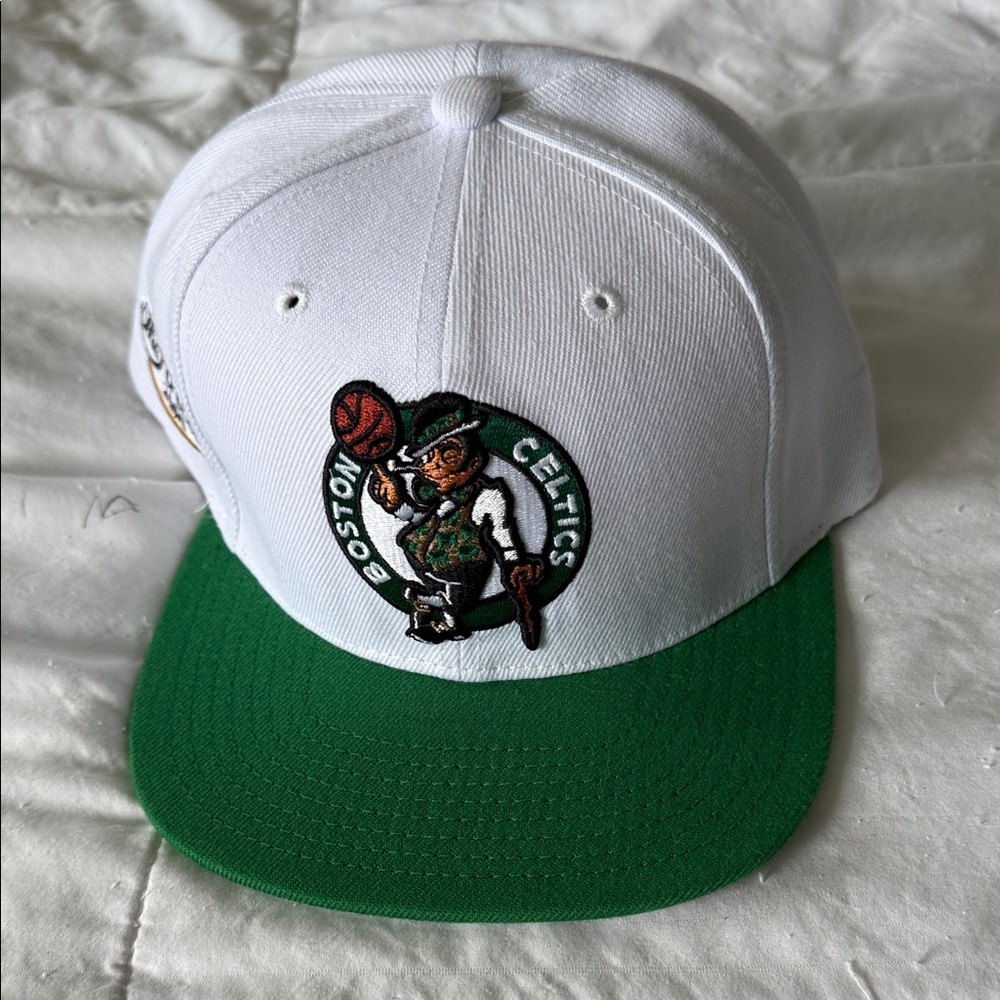 Mitchell & Ness White and Green Boston Celtics Youth Snapback
